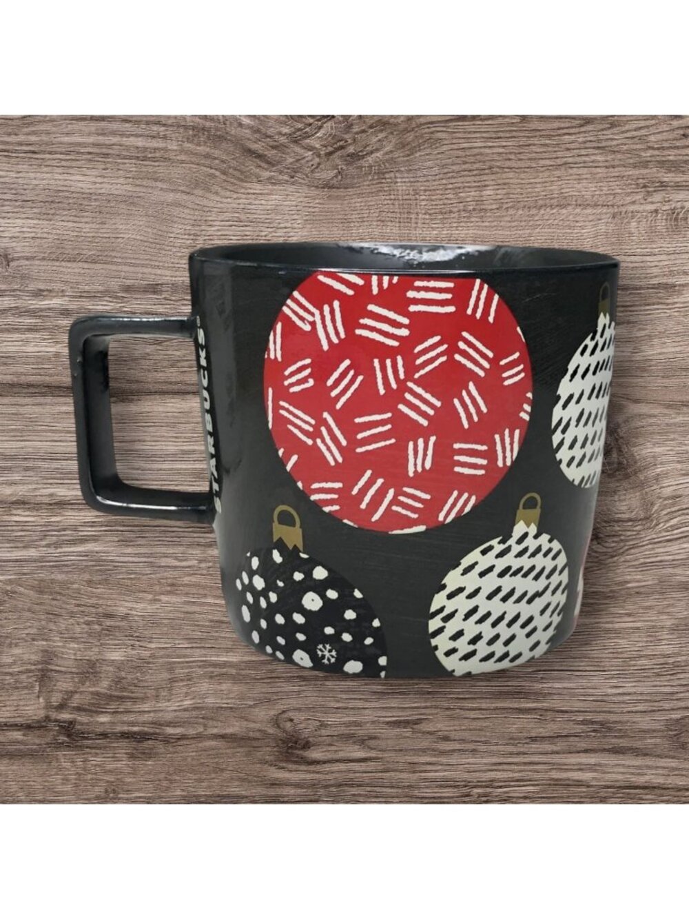 Starbucks 2016 Holiday Ball Ornaments Black Matte Christmas 14 oz Coffee Mug Cup